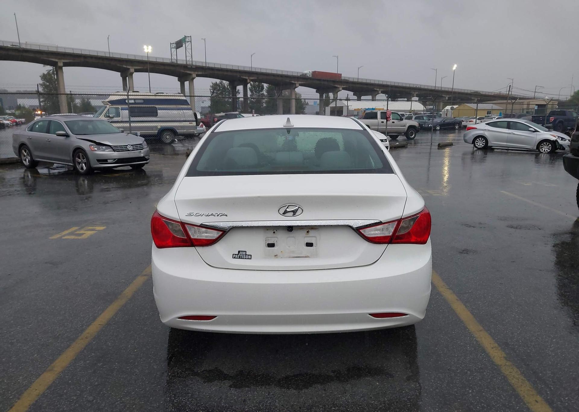 2013 HYUNDAI SONATA GLS