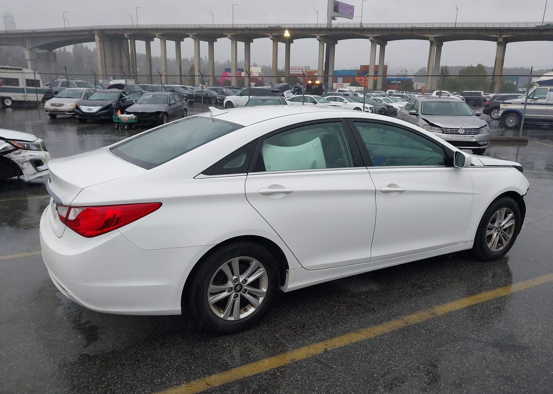 2013 HYUNDAI SONATA GLS