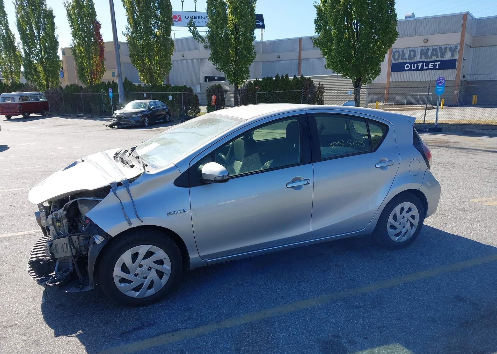 2019 TOYOTA PRIUS
