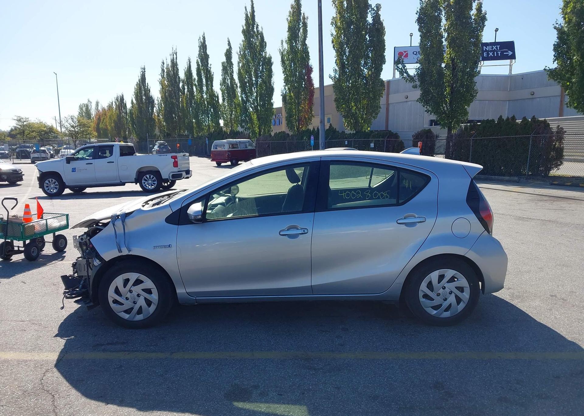 2019 TOYOTA PRIUS