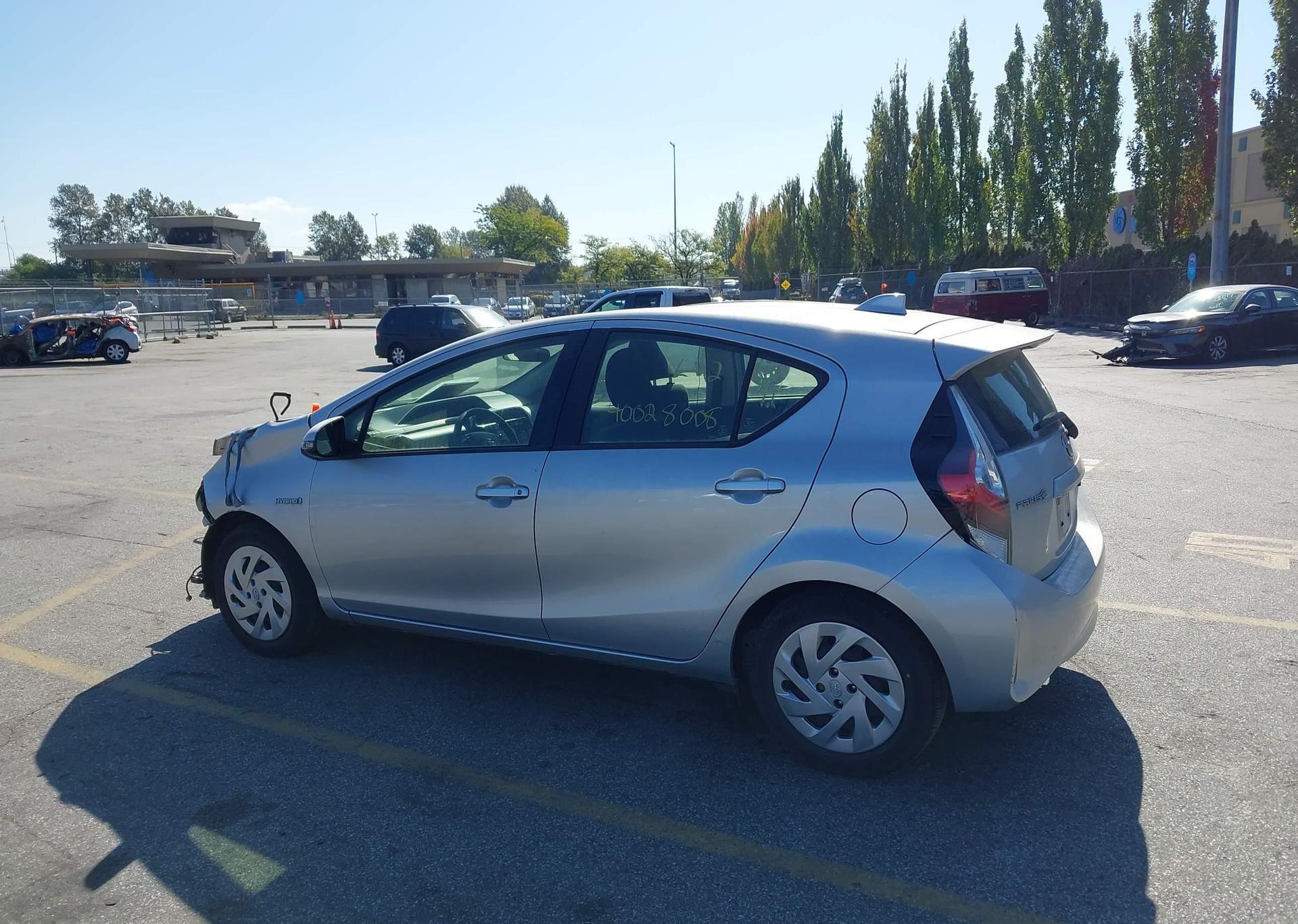 2019 TOYOTA PRIUS