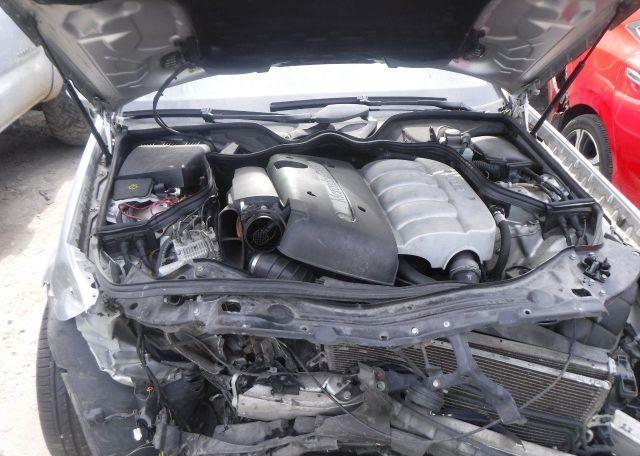 2003 MERCEDES-BENZ E 220