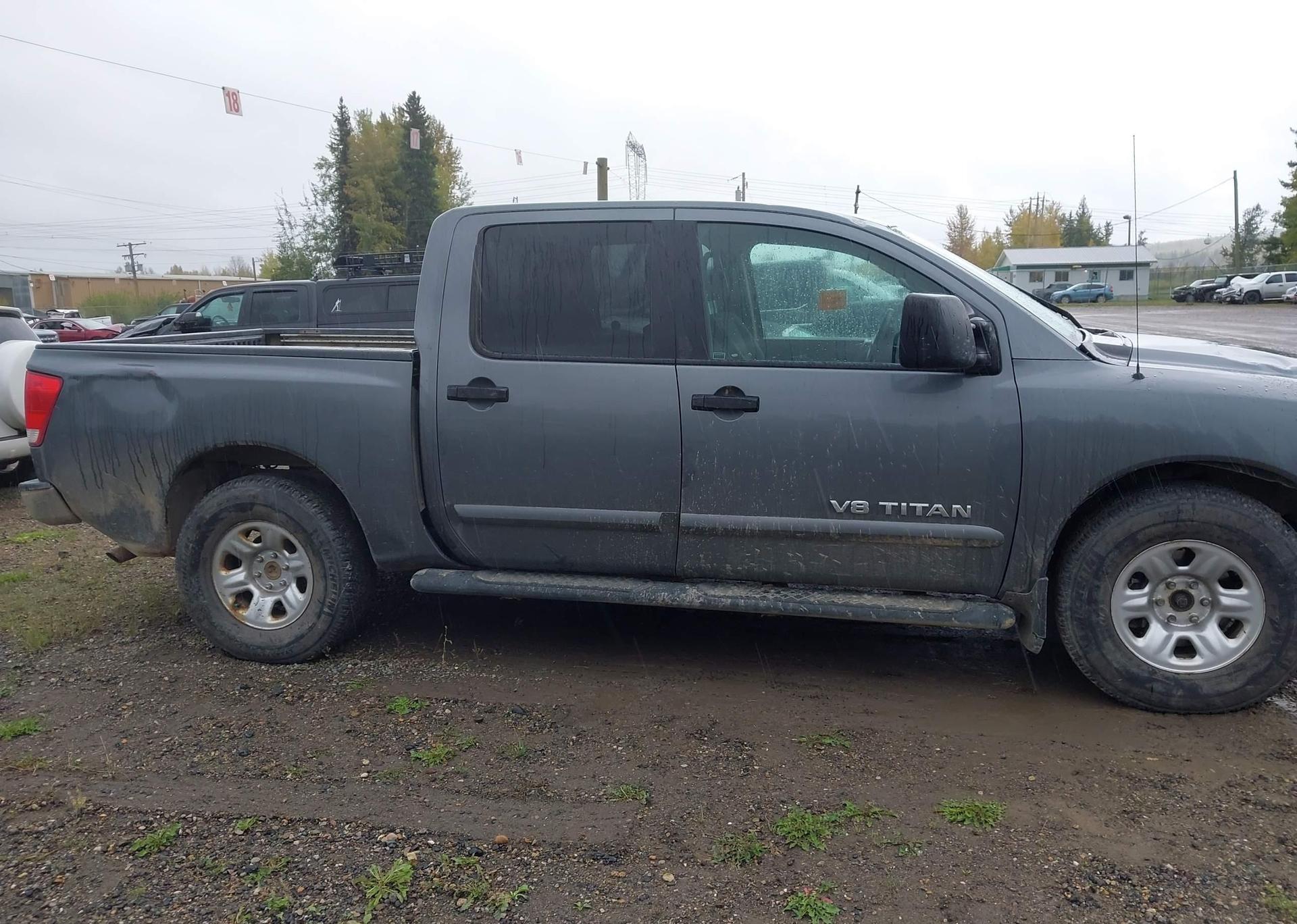 2014 NISSAN TITAN