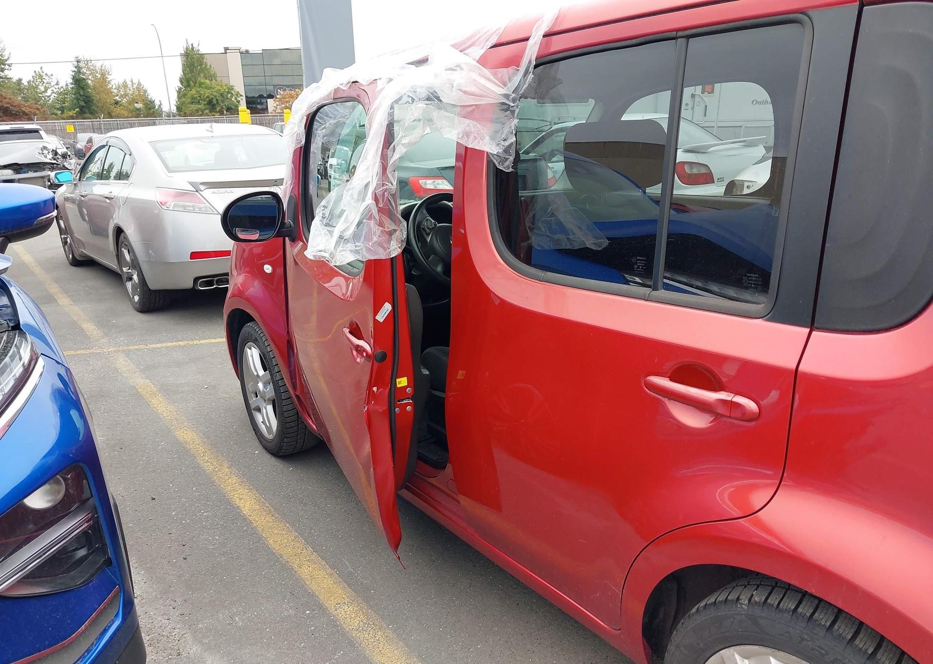 2010 NISSAN CUBE