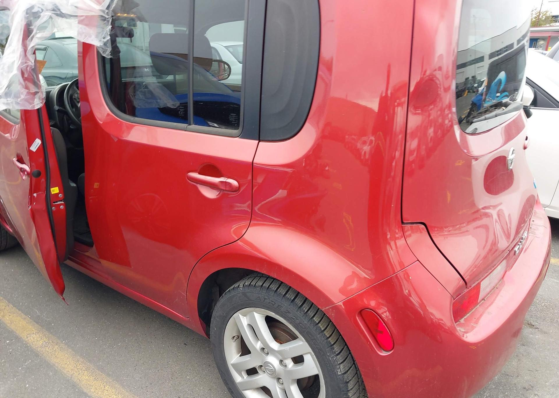 2010 NISSAN CUBE