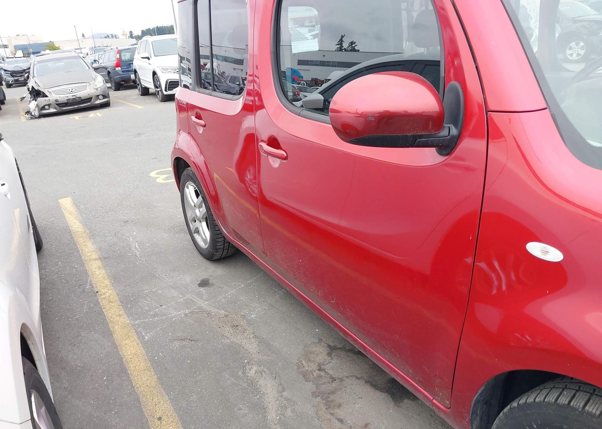 2010 NISSAN CUBE