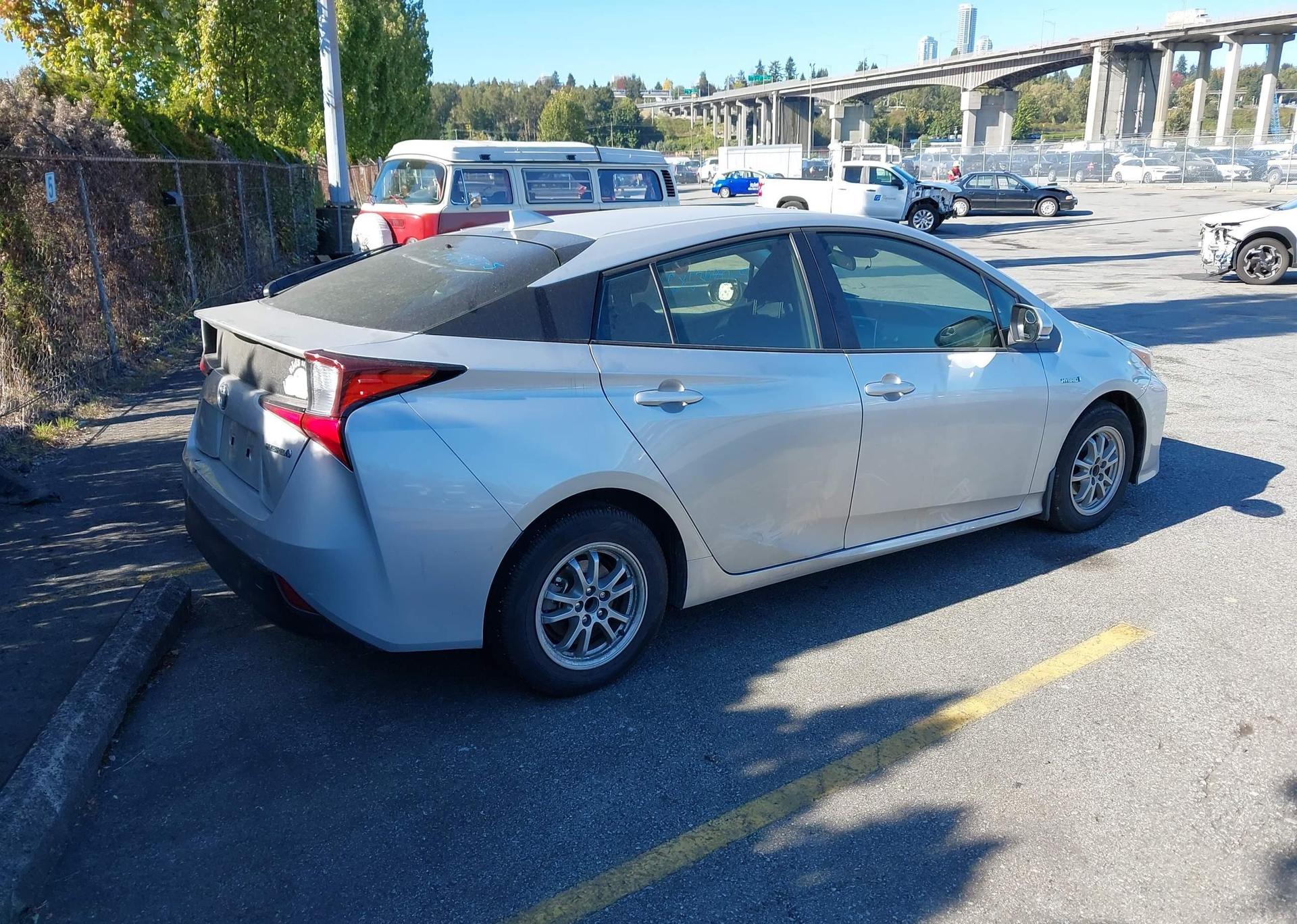 2022 TOYOTA PRIUS