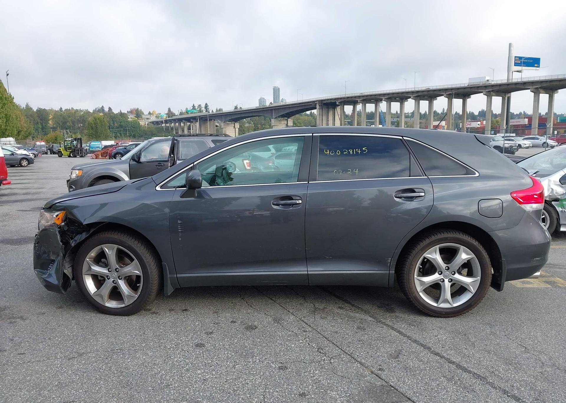 2011 TOYOTA VENZA