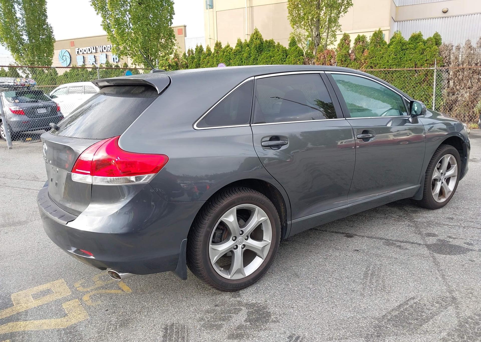 2011 TOYOTA VENZA