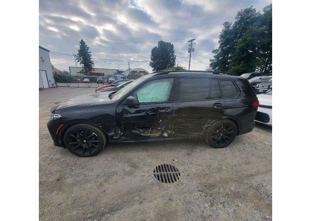 2021 BMW X7