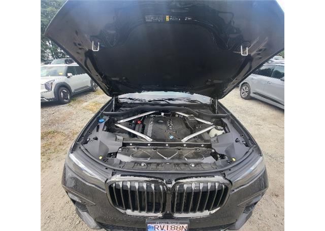 2021 BMW X7