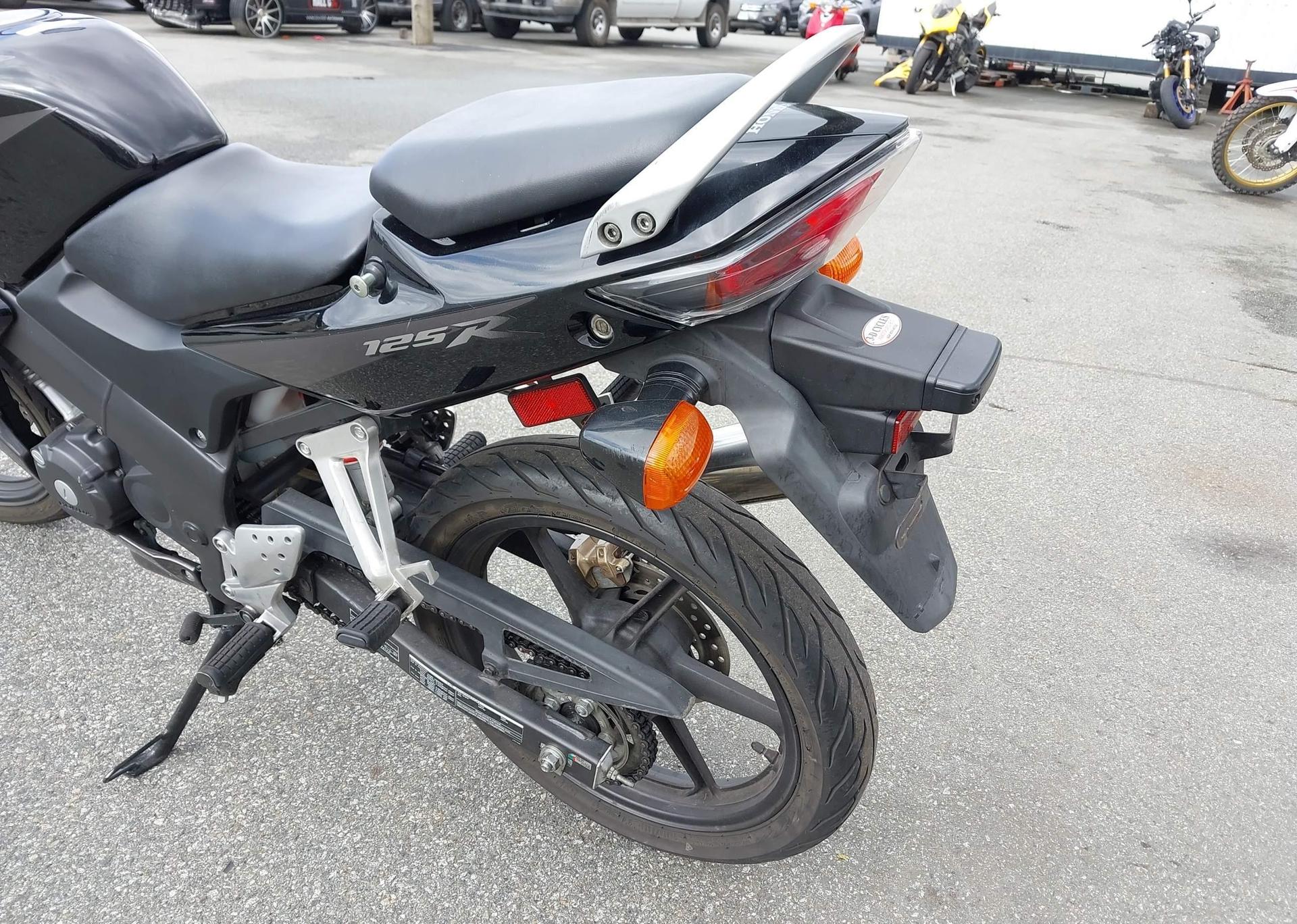 2007 HONDA CBR125-R