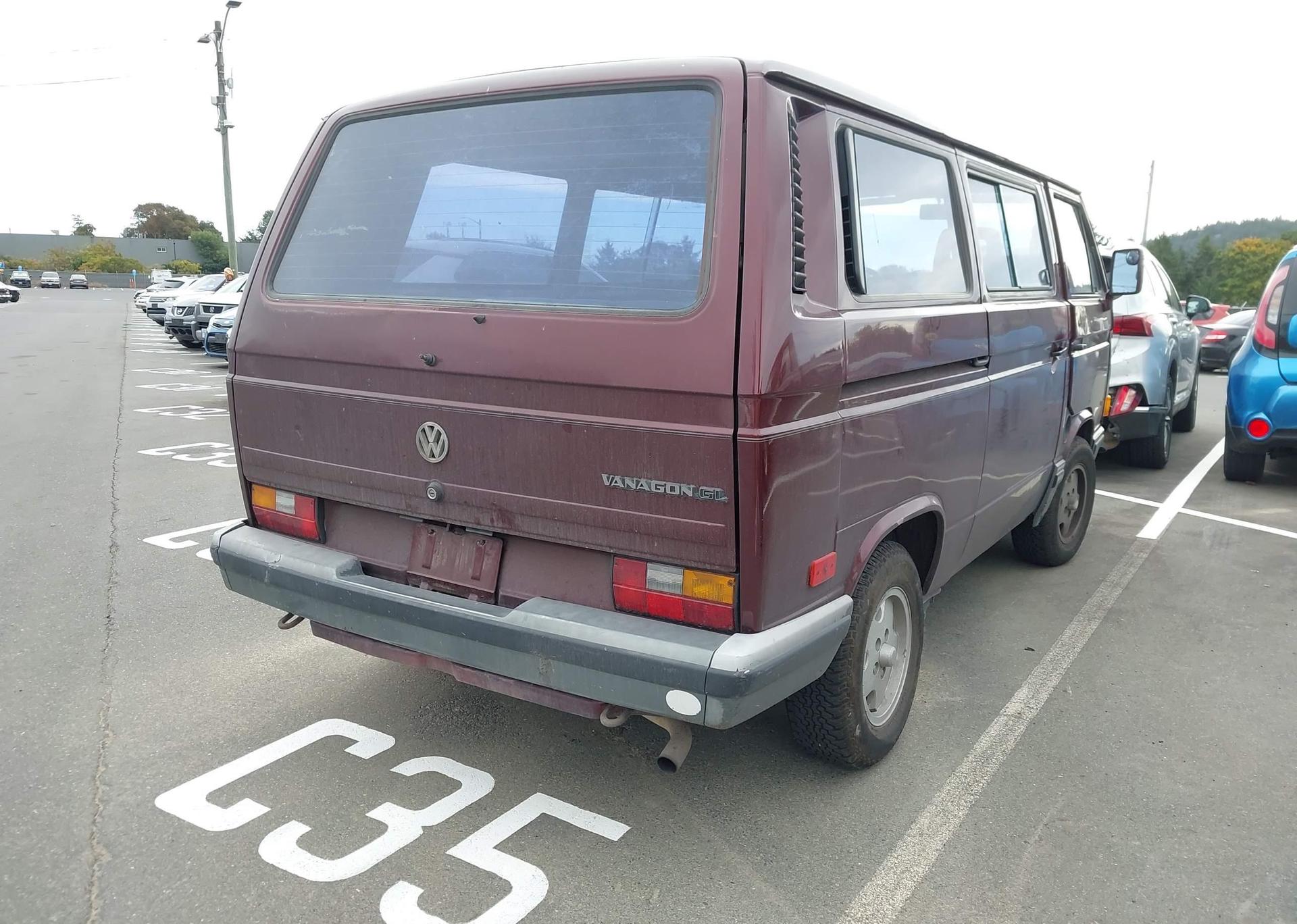 1988 VOLKSWAGEN VANAGON BUS