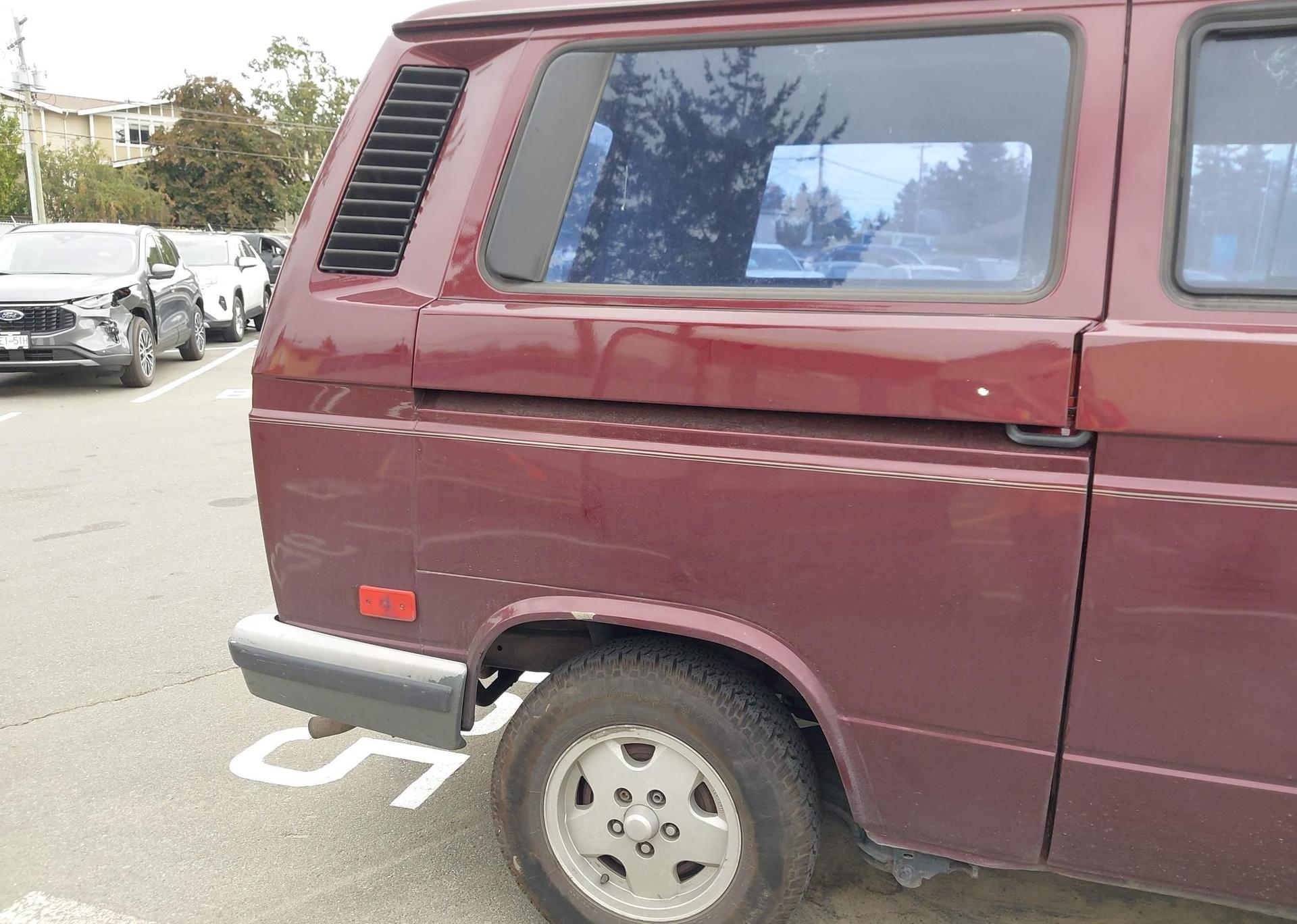 1988 VOLKSWAGEN VANAGON BUS