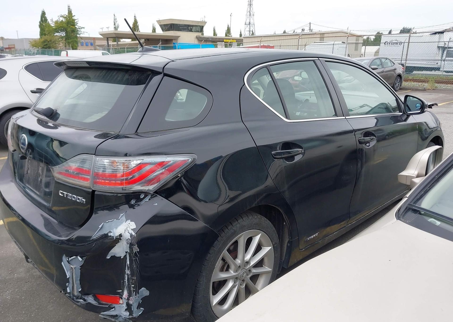 2011 LEXUS CT 200