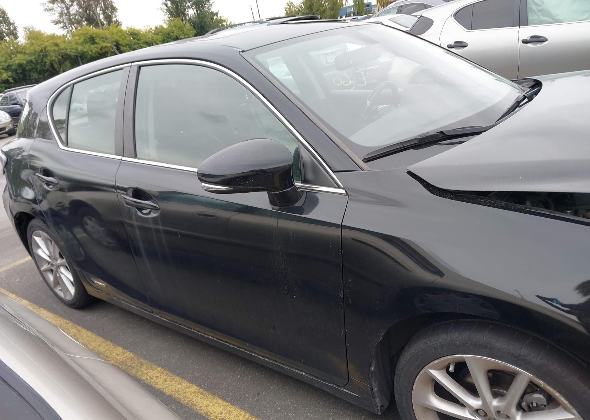 2011 LEXUS CT 200