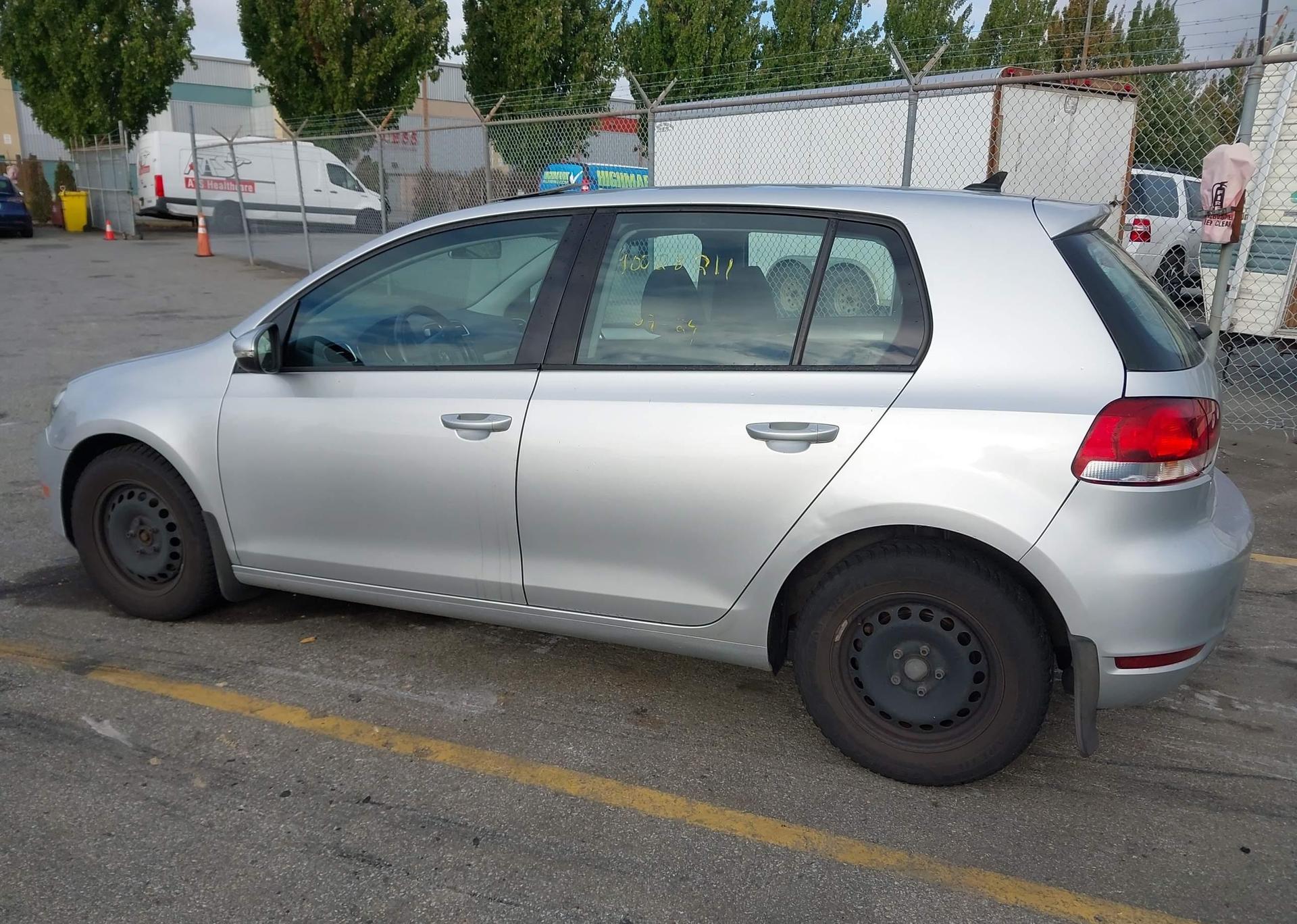 2010 VOLKSWAGEN GOLF