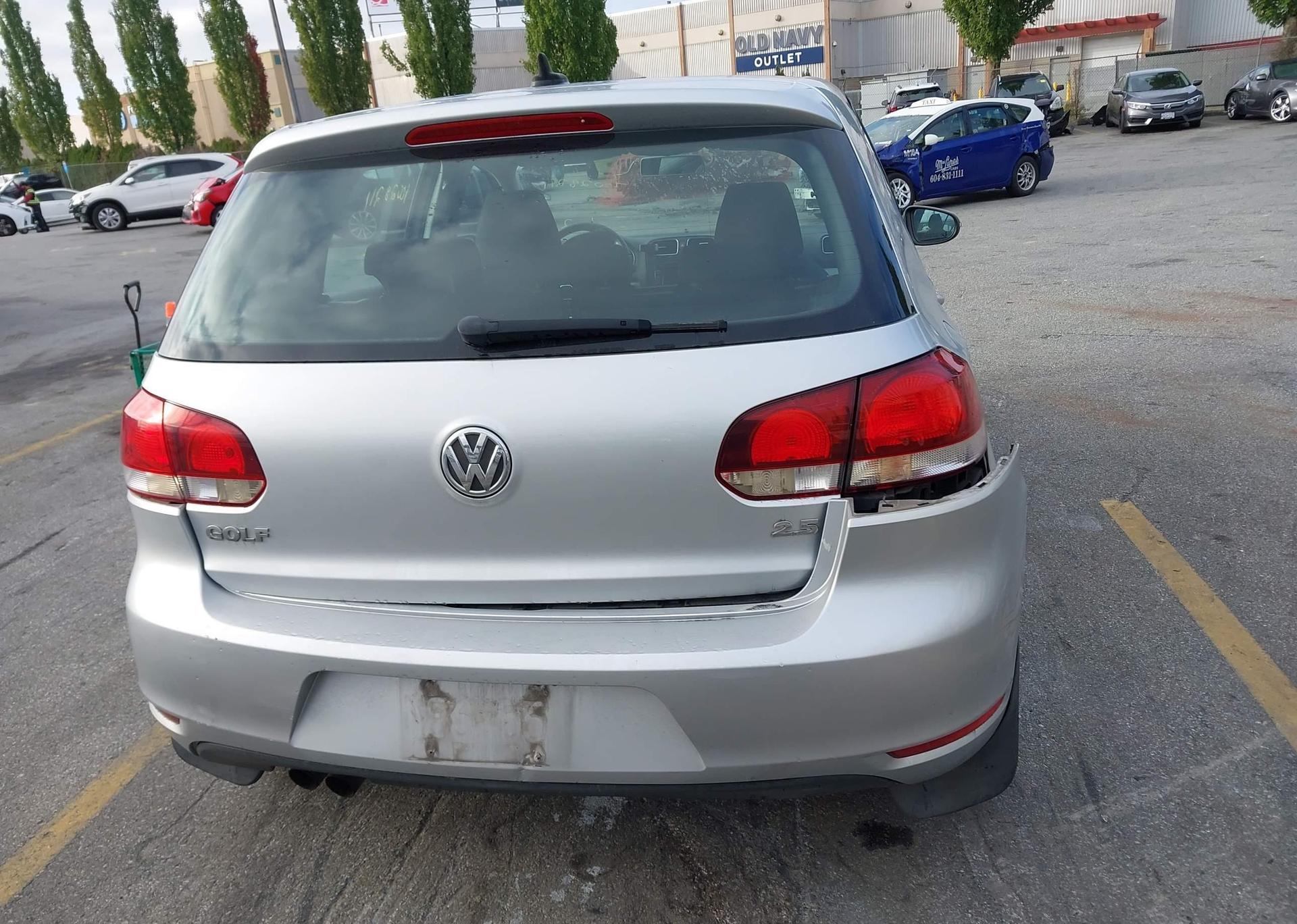 2010 VOLKSWAGEN GOLF