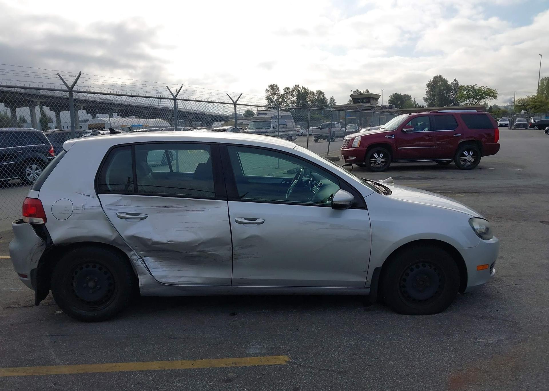 2010 VOLKSWAGEN GOLF