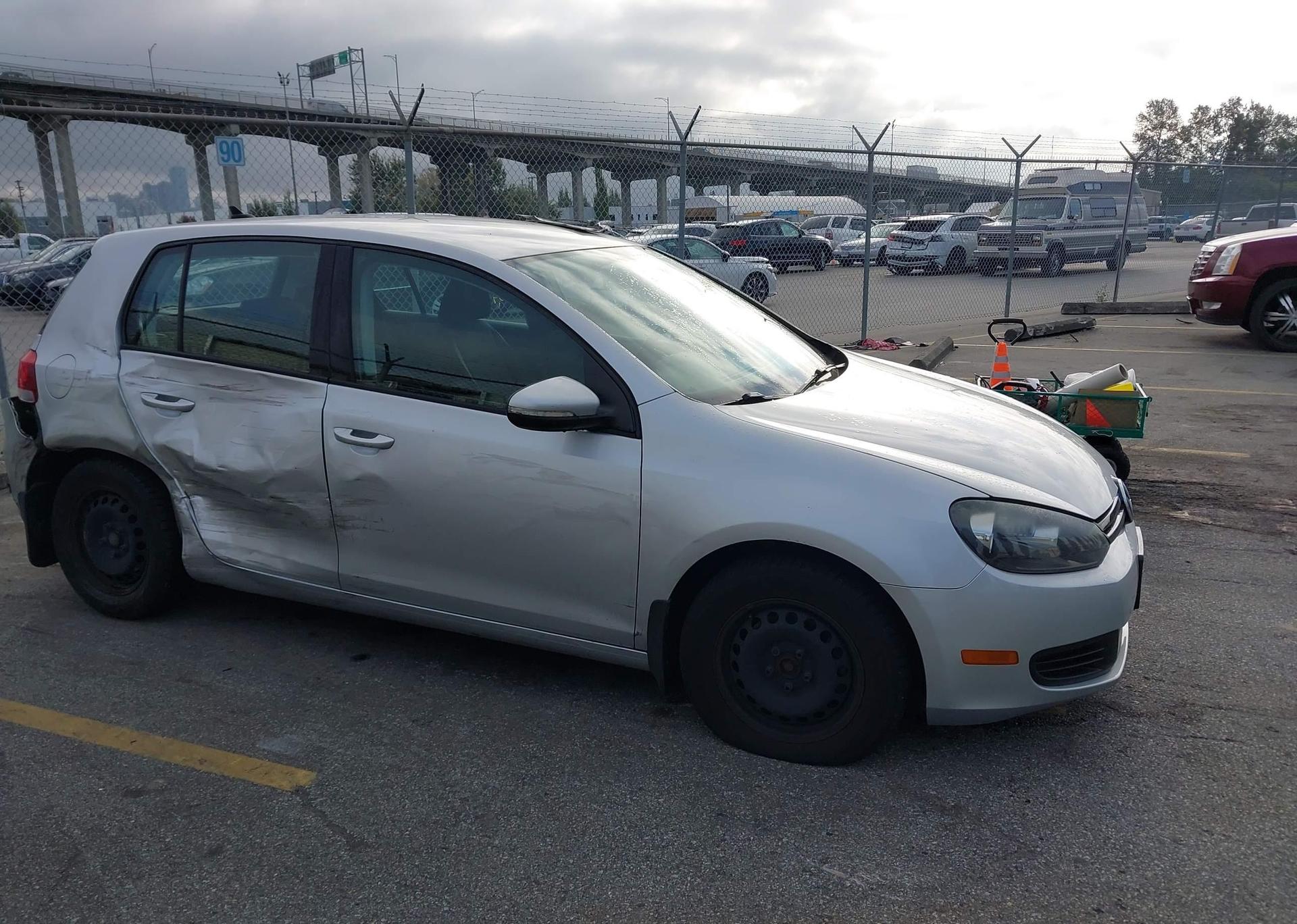 2010 VOLKSWAGEN GOLF