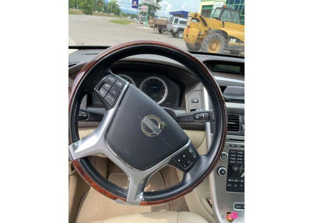 2011 VOLVO XC60