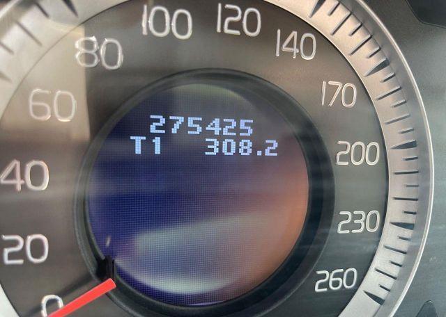 2011 VOLVO XC60