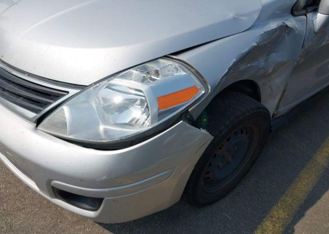 2011 NISSAN VERSA S