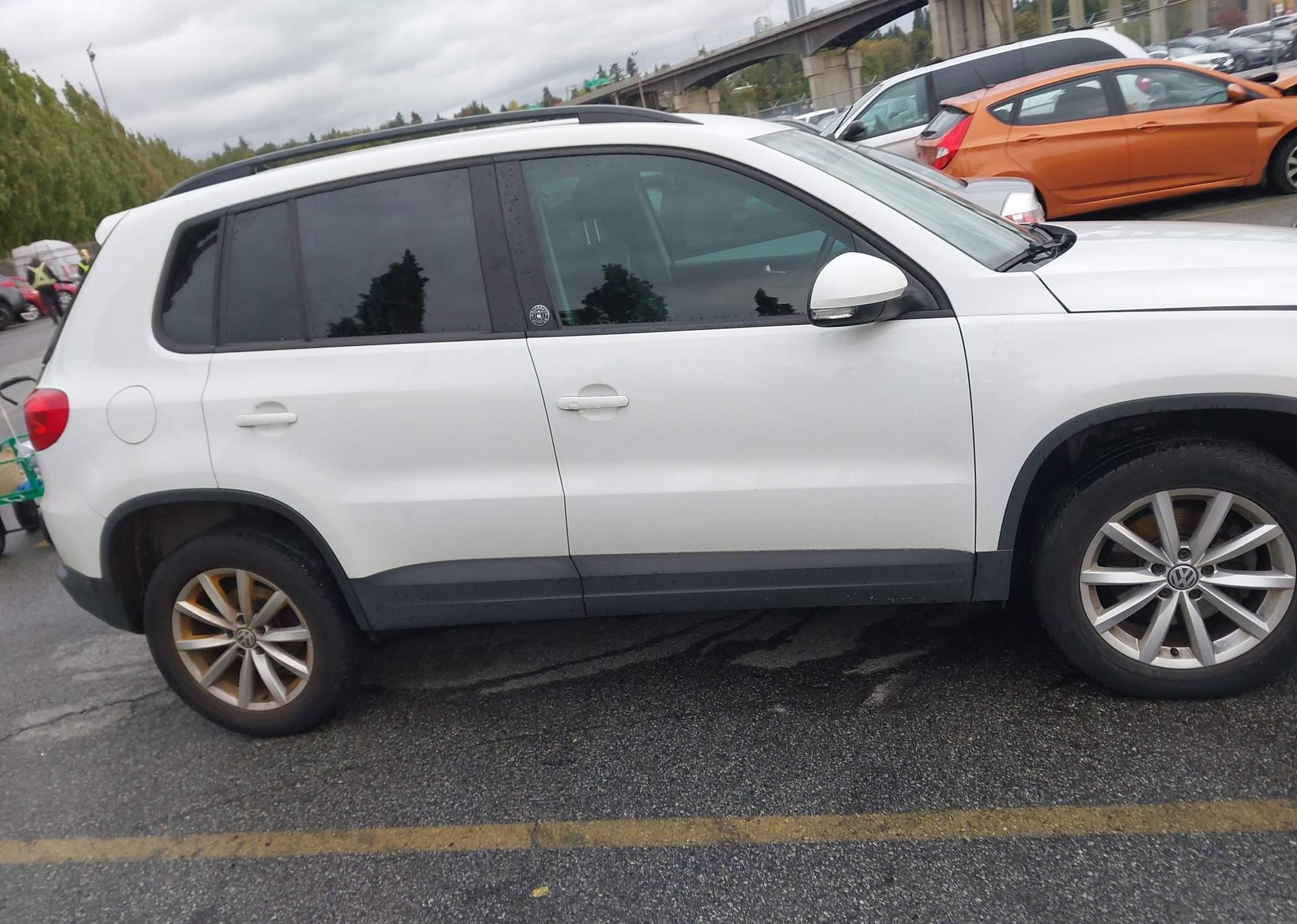 2017 VOLKSWAGEN TIGUAN WOLFSBURG
