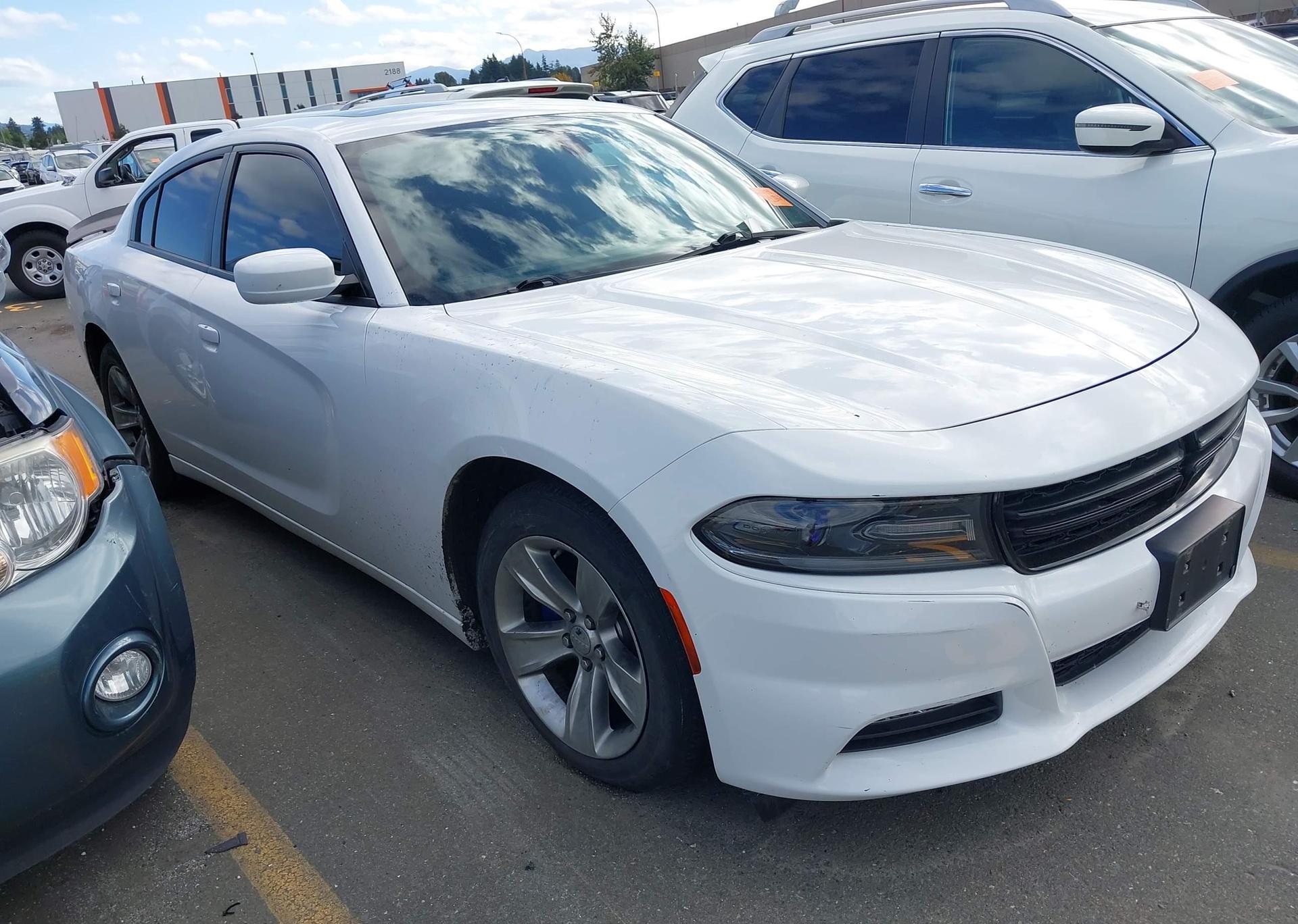 2016 DODGE CHARGER SXT