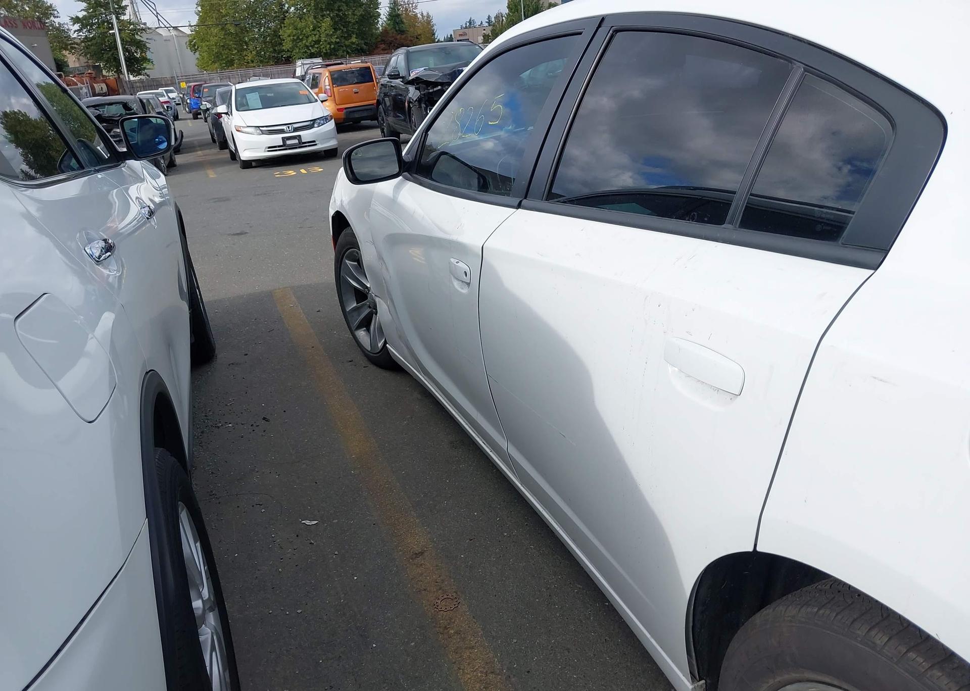 2016 DODGE CHARGER SXT