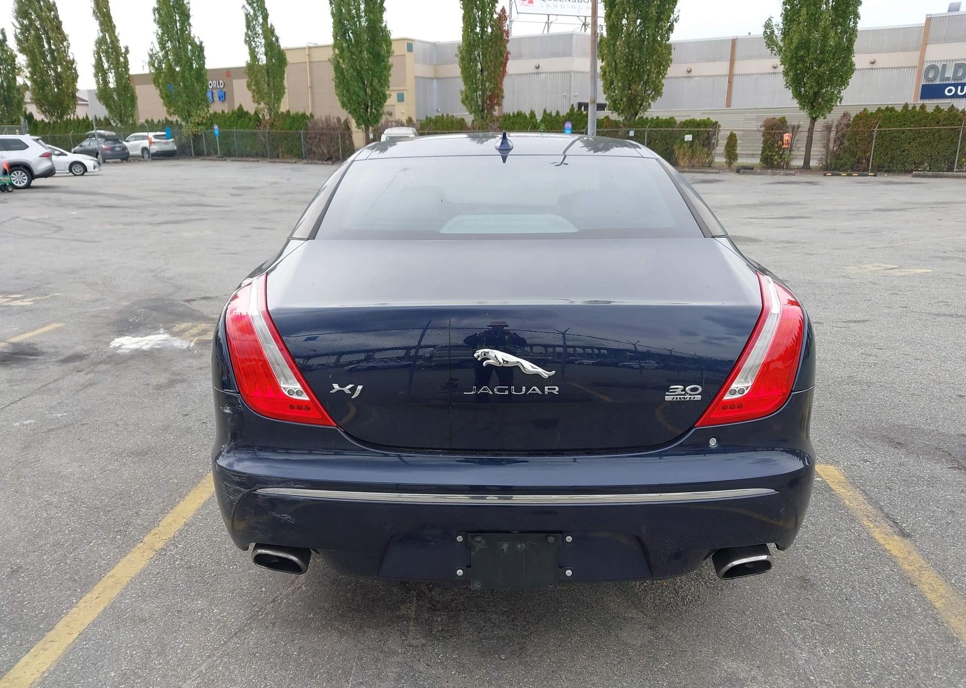 2014 JAGUAR XJ