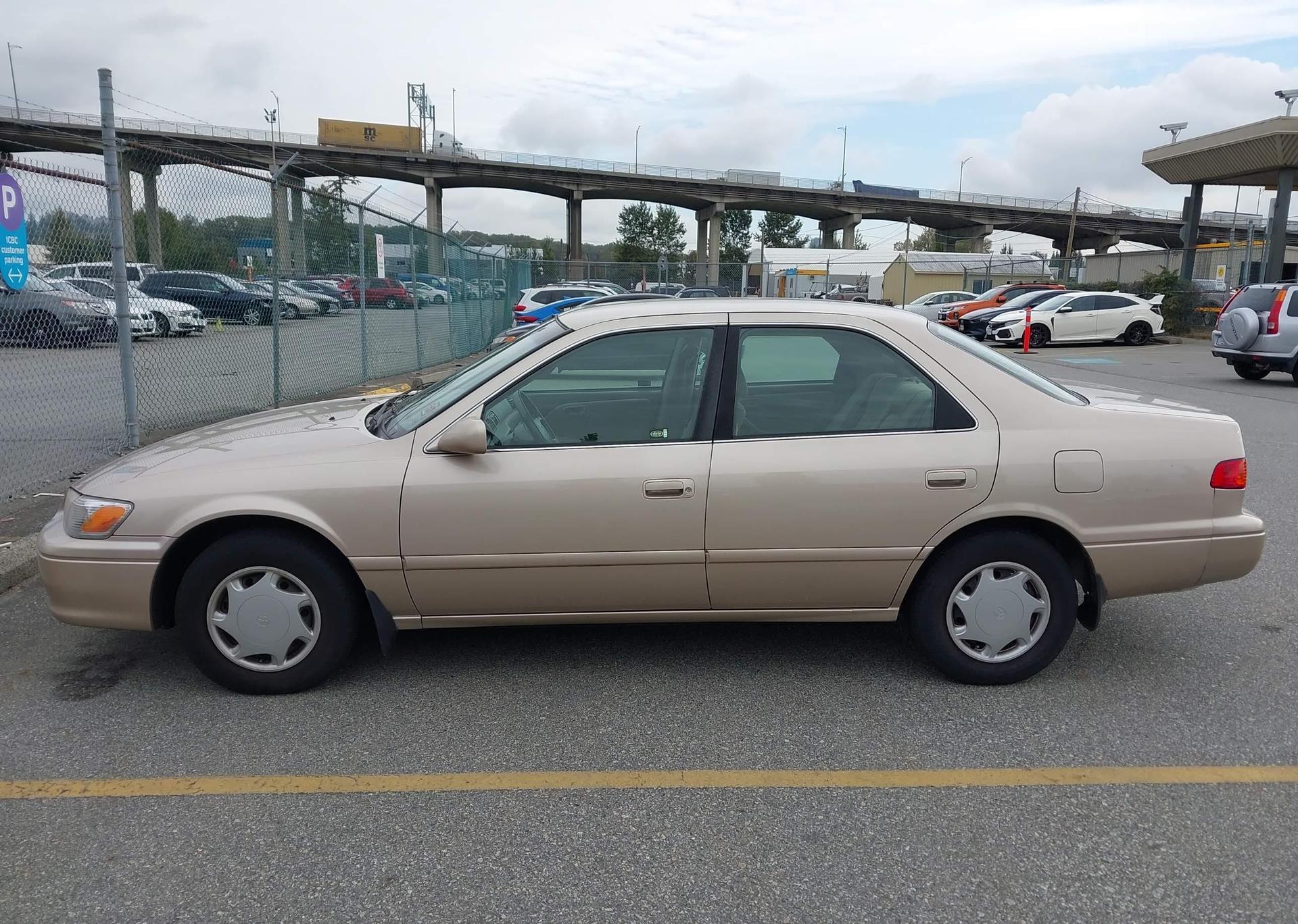 2000 TOYOTA CAMRY