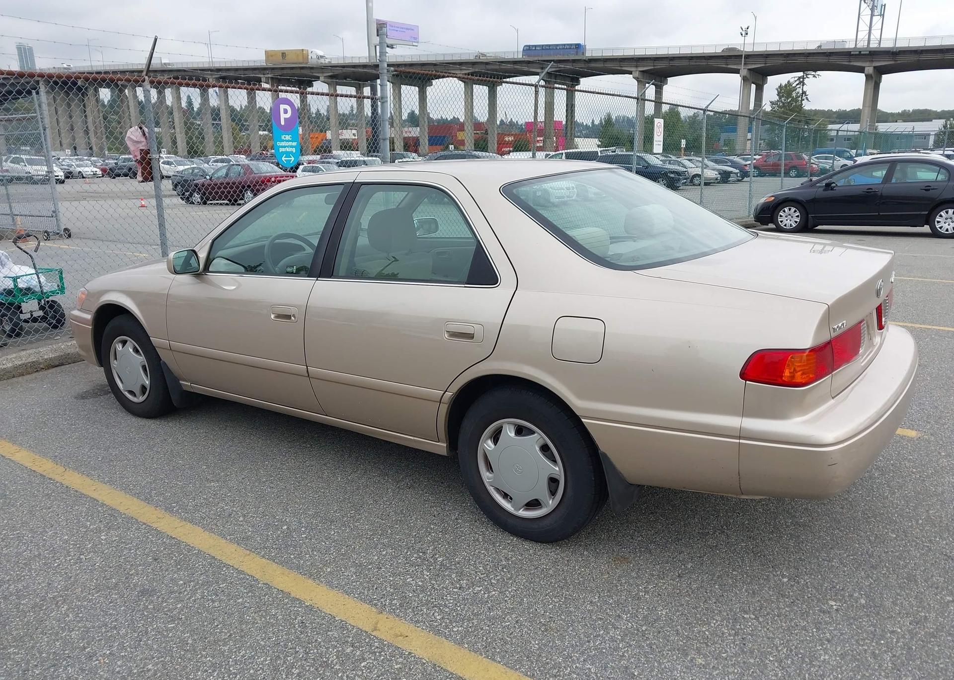 2000 TOYOTA CAMRY