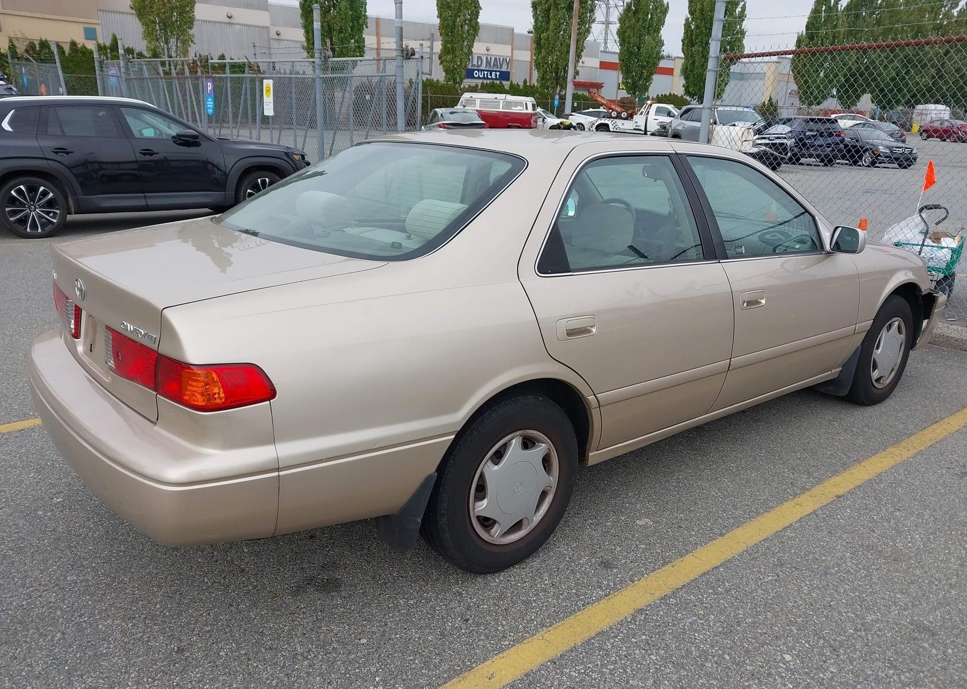 2000 TOYOTA CAMRY