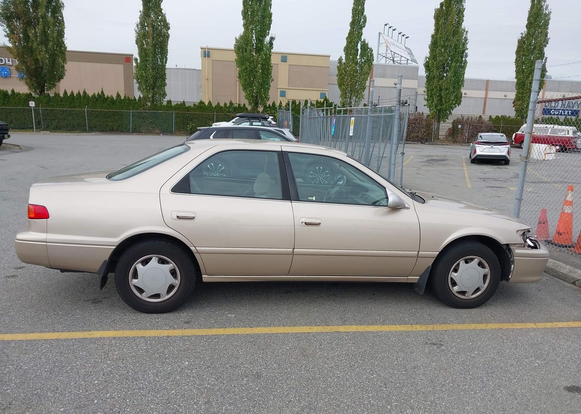 2000 TOYOTA CAMRY