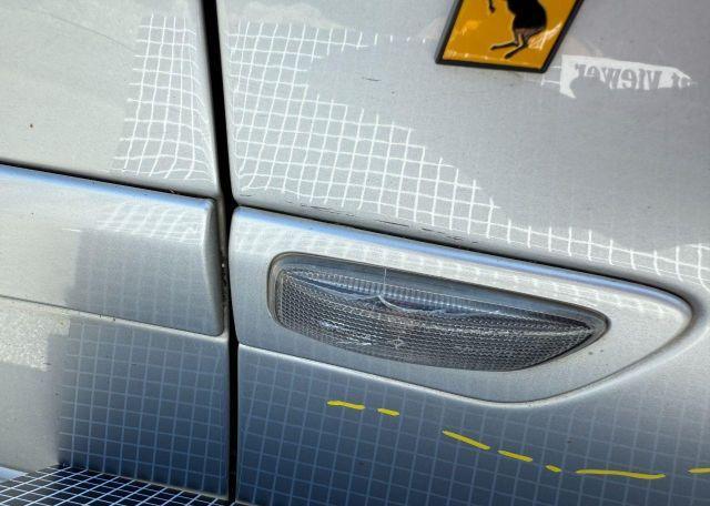 2005 VOLVO V70