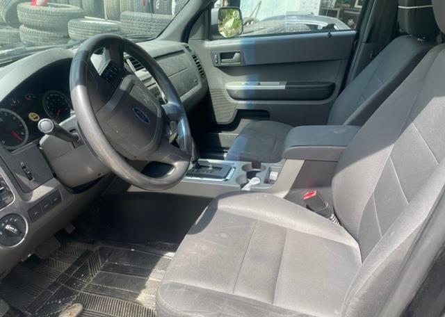 2011 FORD ESCAPE XLT