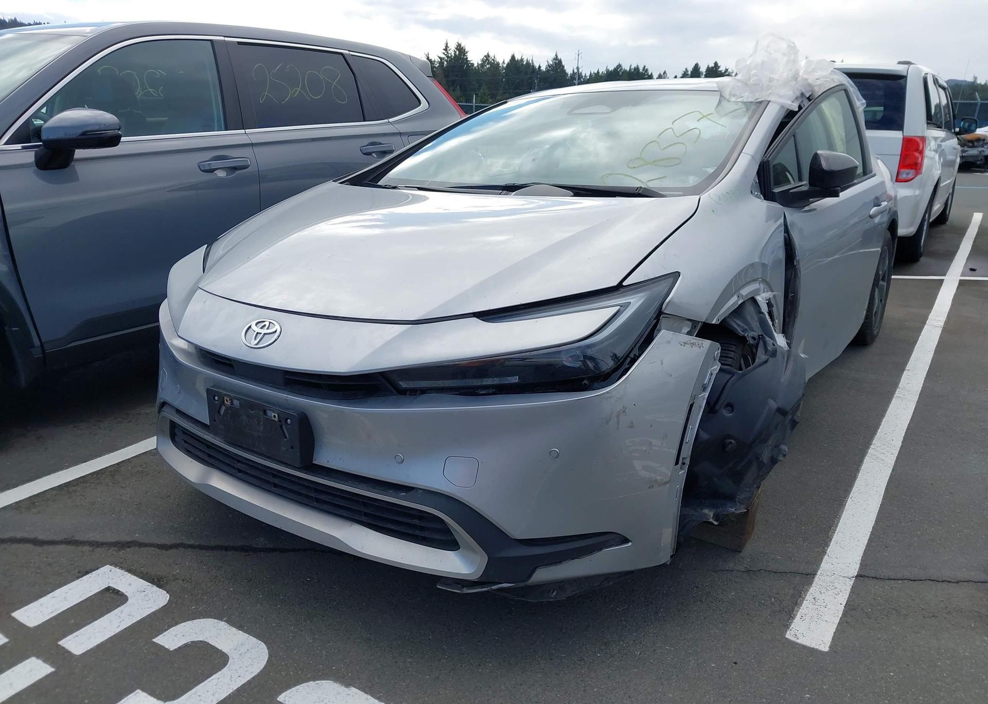 2023 TOYOTA PRIUS