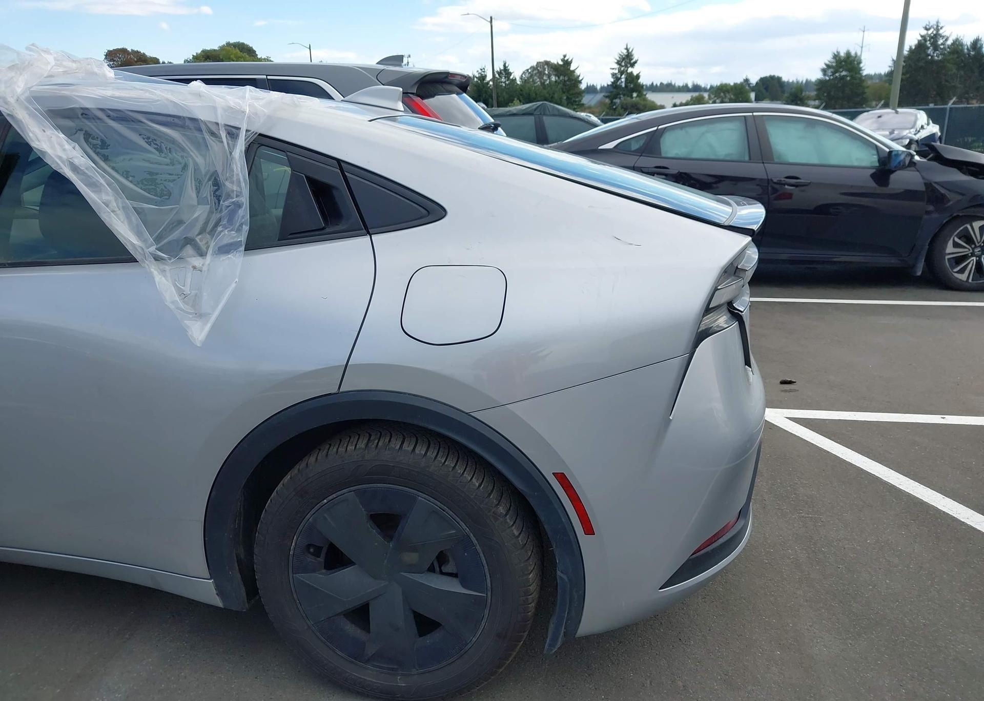 2023 TOYOTA PRIUS