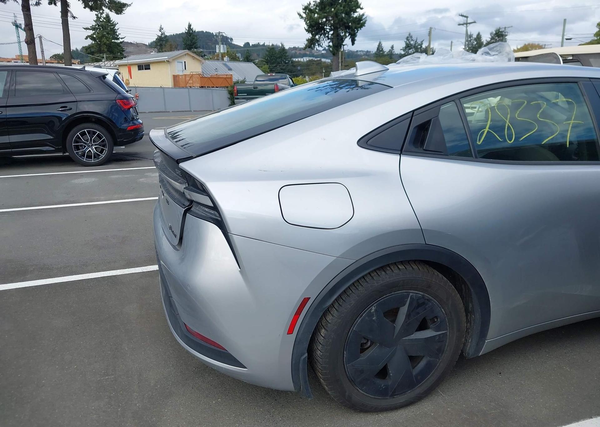 2023 TOYOTA PRIUS