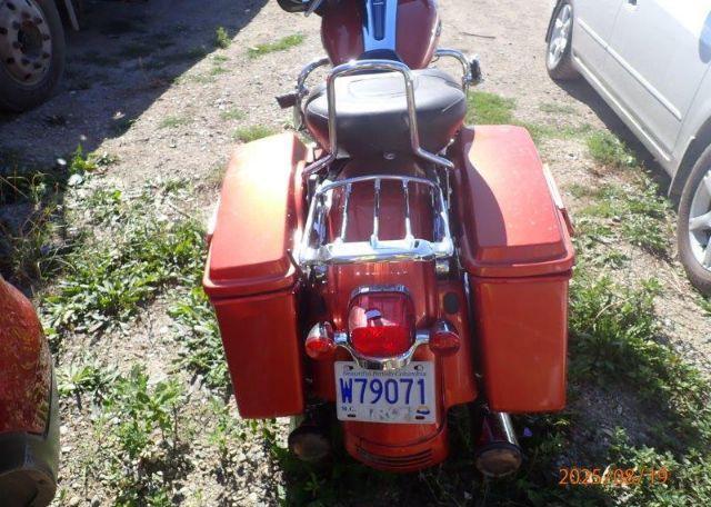 2011 HARLEY-DAVIDSON FLHX