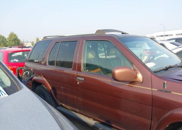 2000 NISSAN PATHFINDER LE