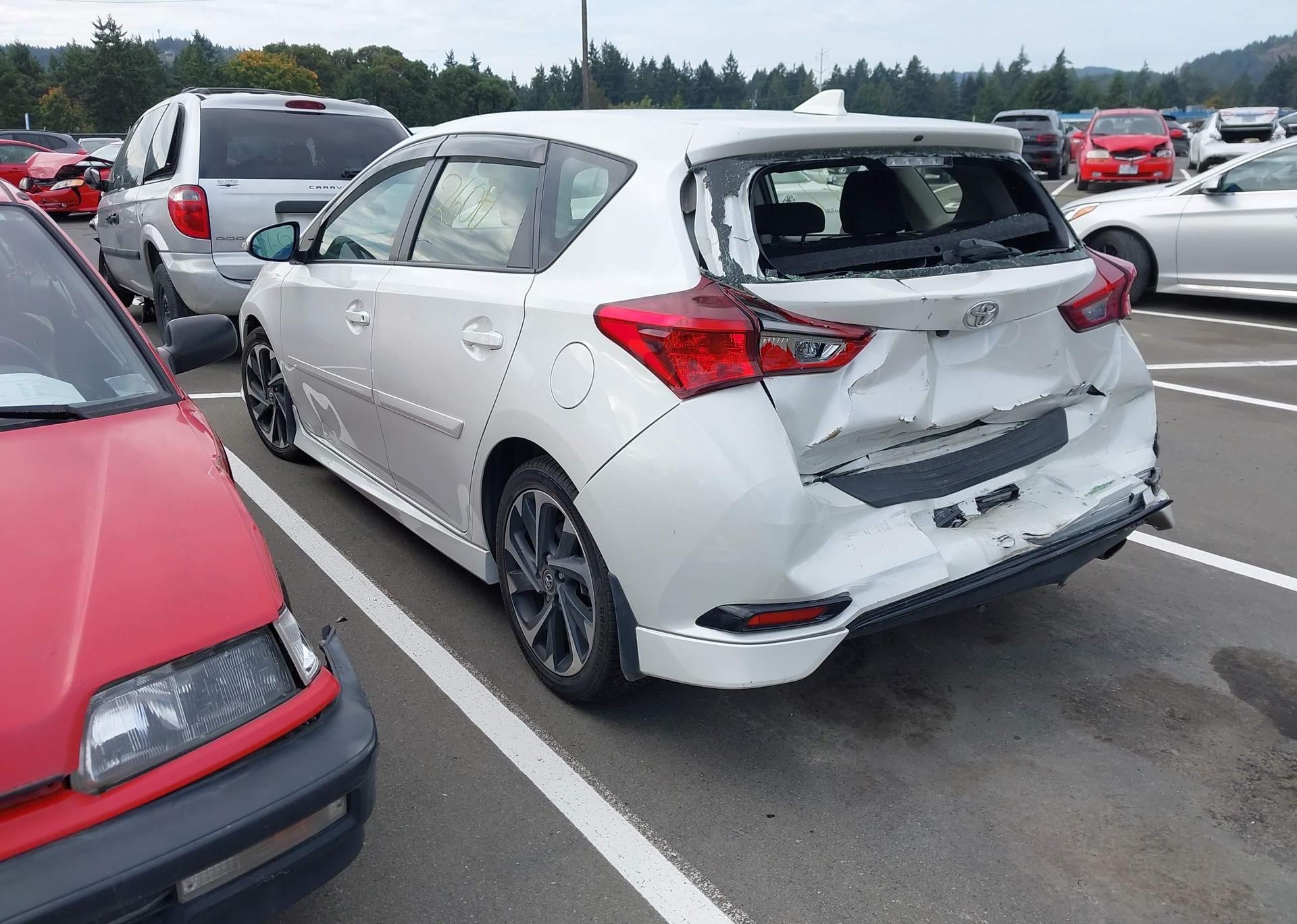 2017 TOYOTA COROLLA iM