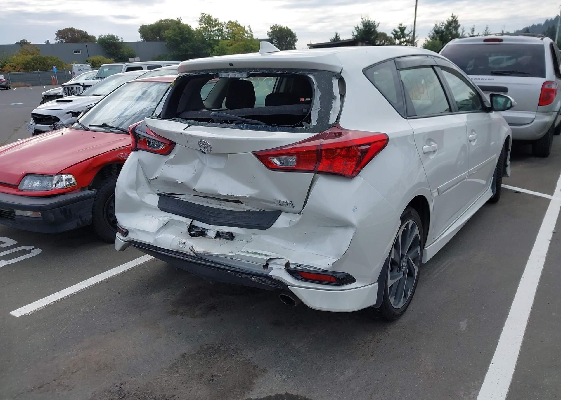 2017 TOYOTA COROLLA iM