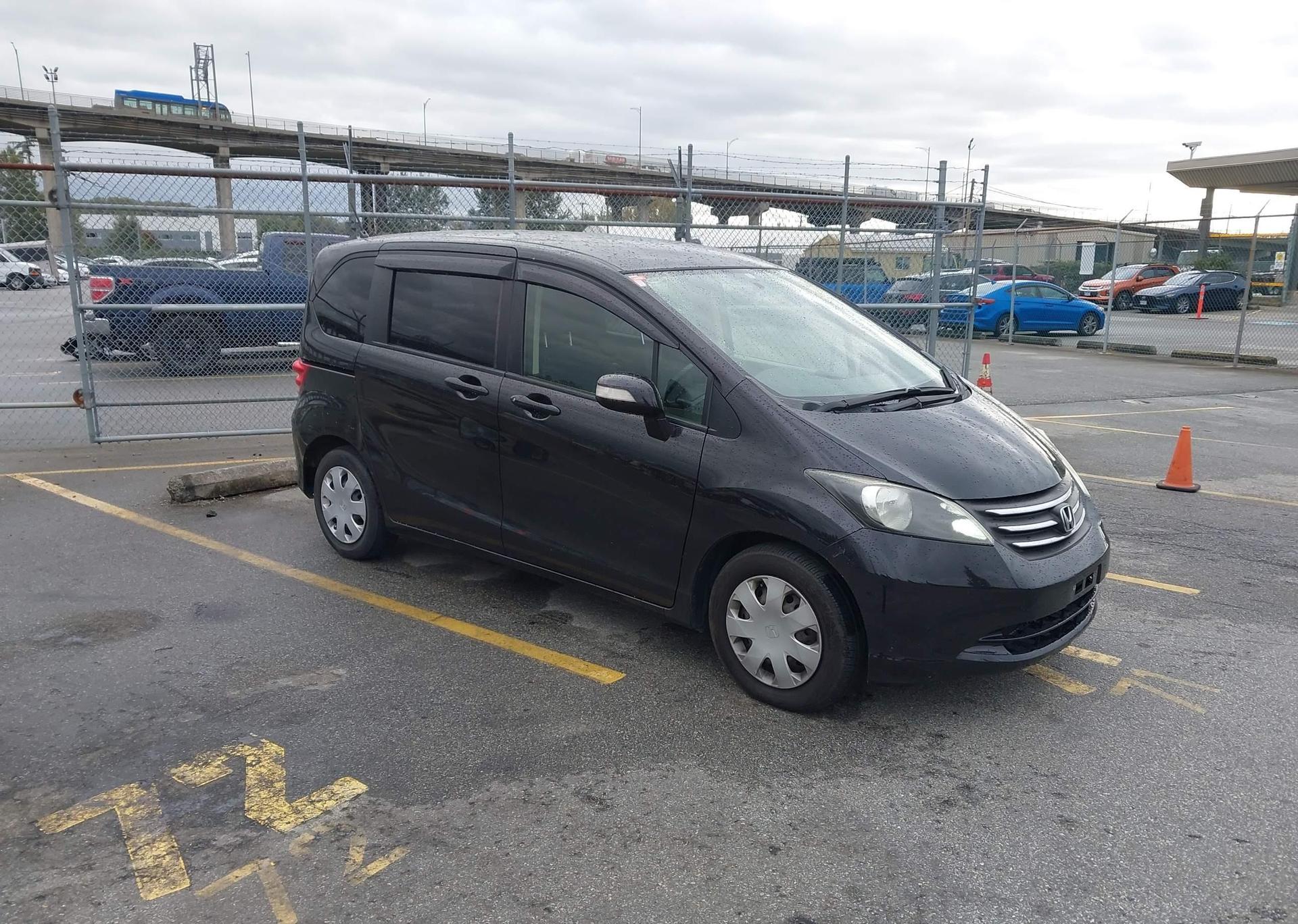 2010 HONDA FREED