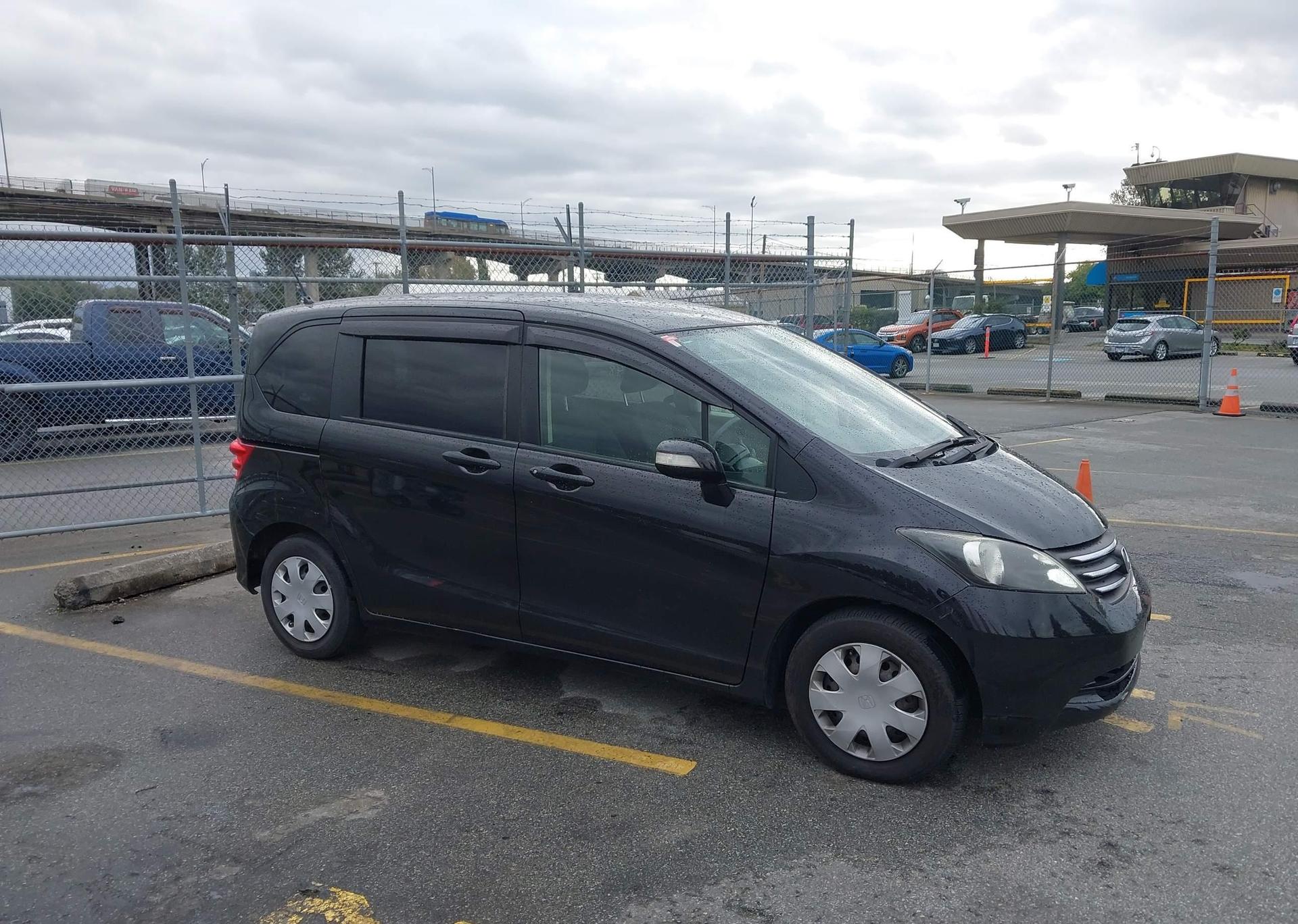 2010 HONDA FREED