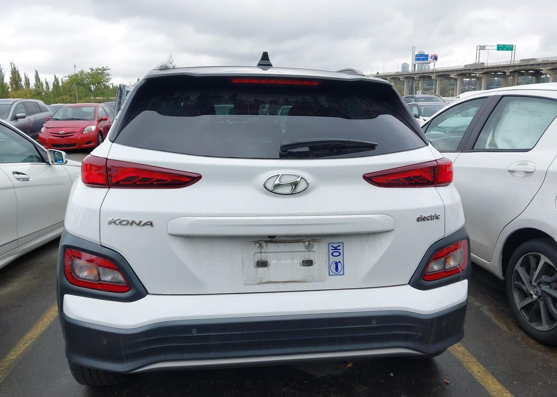 2021 HYUNDAI KONA SEL