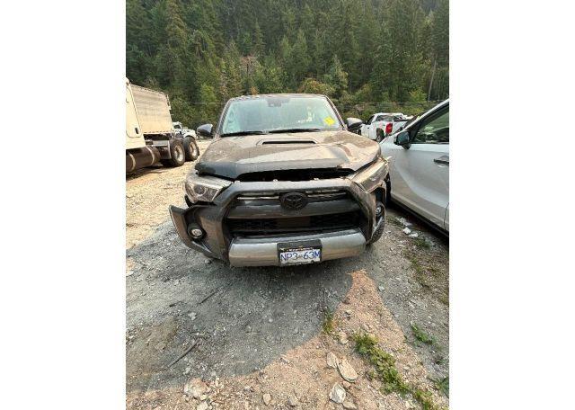 2022 TOYOTA 4RUNNER SR5