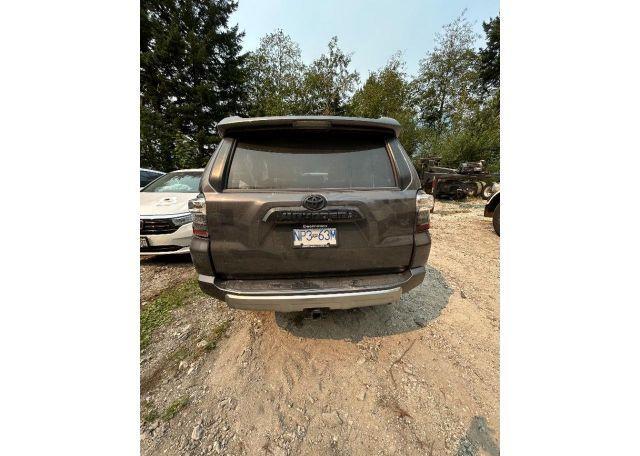 2022 TOYOTA 4RUNNER SR5