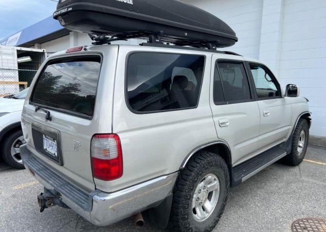 2000 TOYOTA 4RUNNER SR5